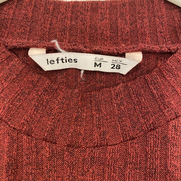 “4/$25” long sleeves top - Picture 2 of 3